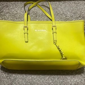 Michael Kors Lime geeen bag